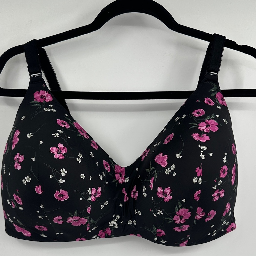 Torrid Floral Black and Pink Bra Size 40F. F0041